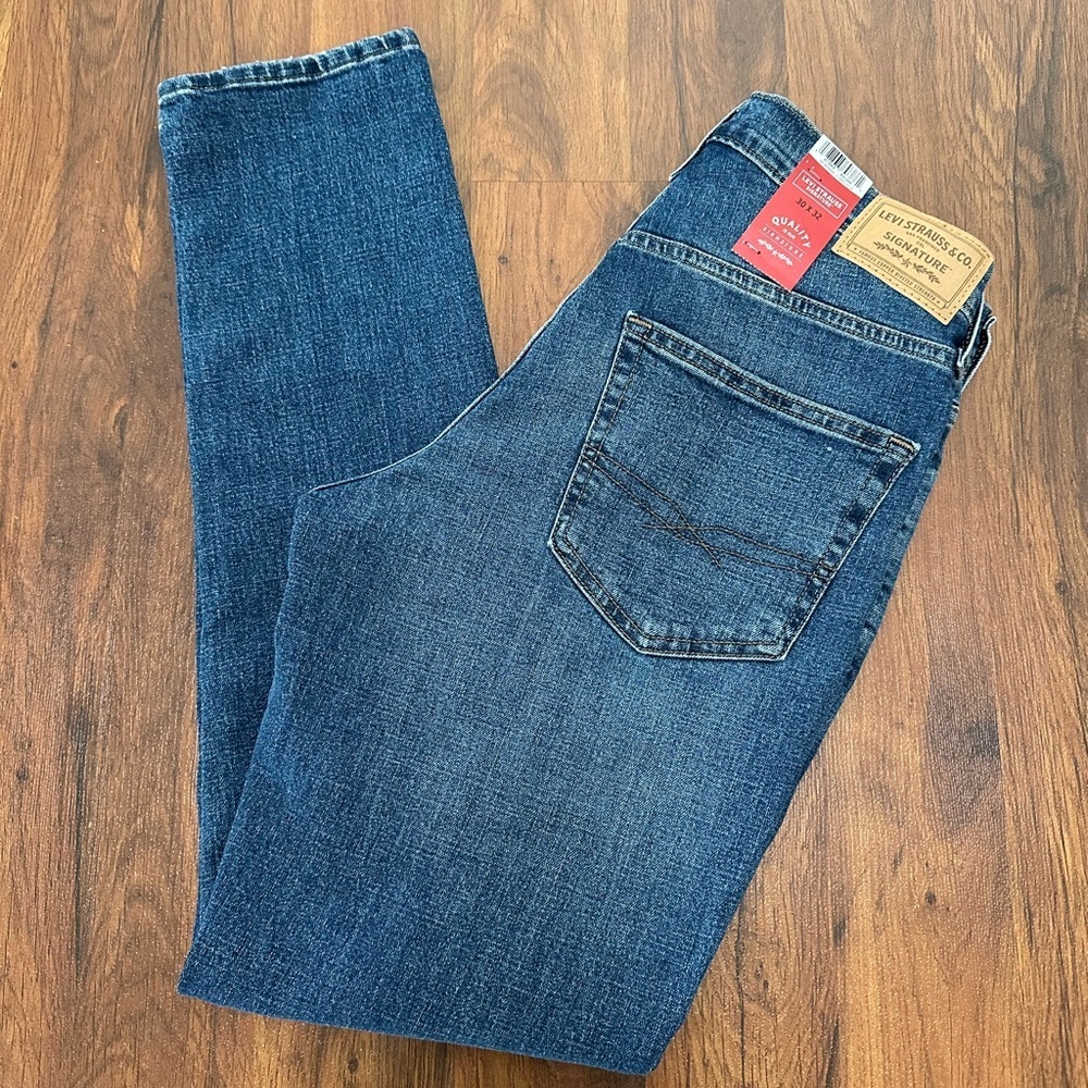 Levi Strauss Signature Men's Straight Fit Jeans in Blue - Picture 2 of 10